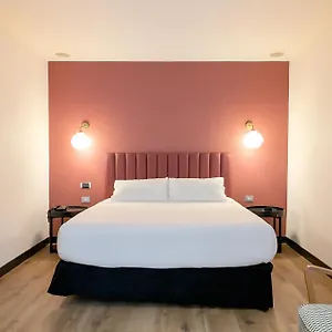 Отель La Franca Travellers Adults Only, Барселона